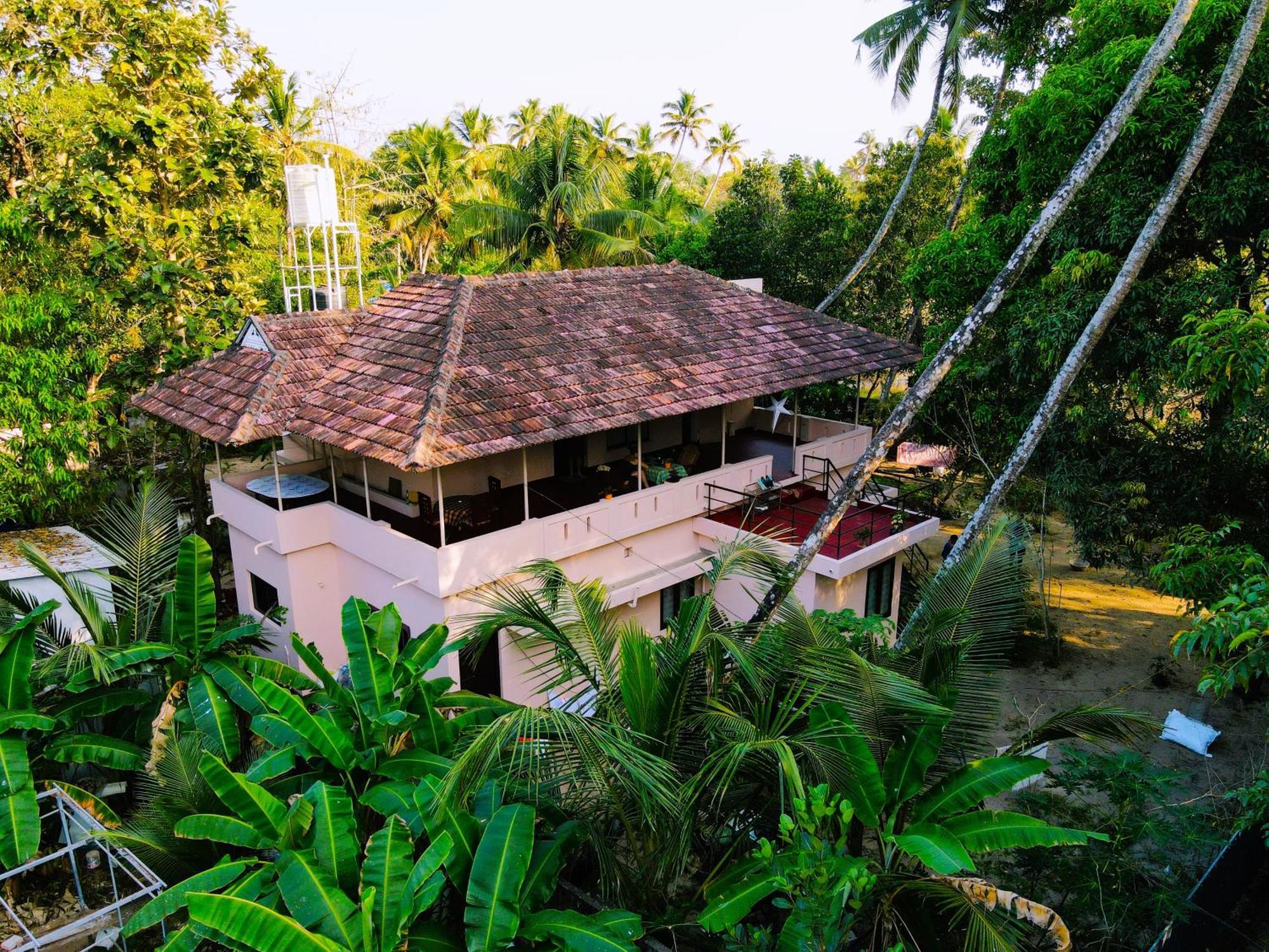 Bella Beach Villa Mararikulam Exterior photo