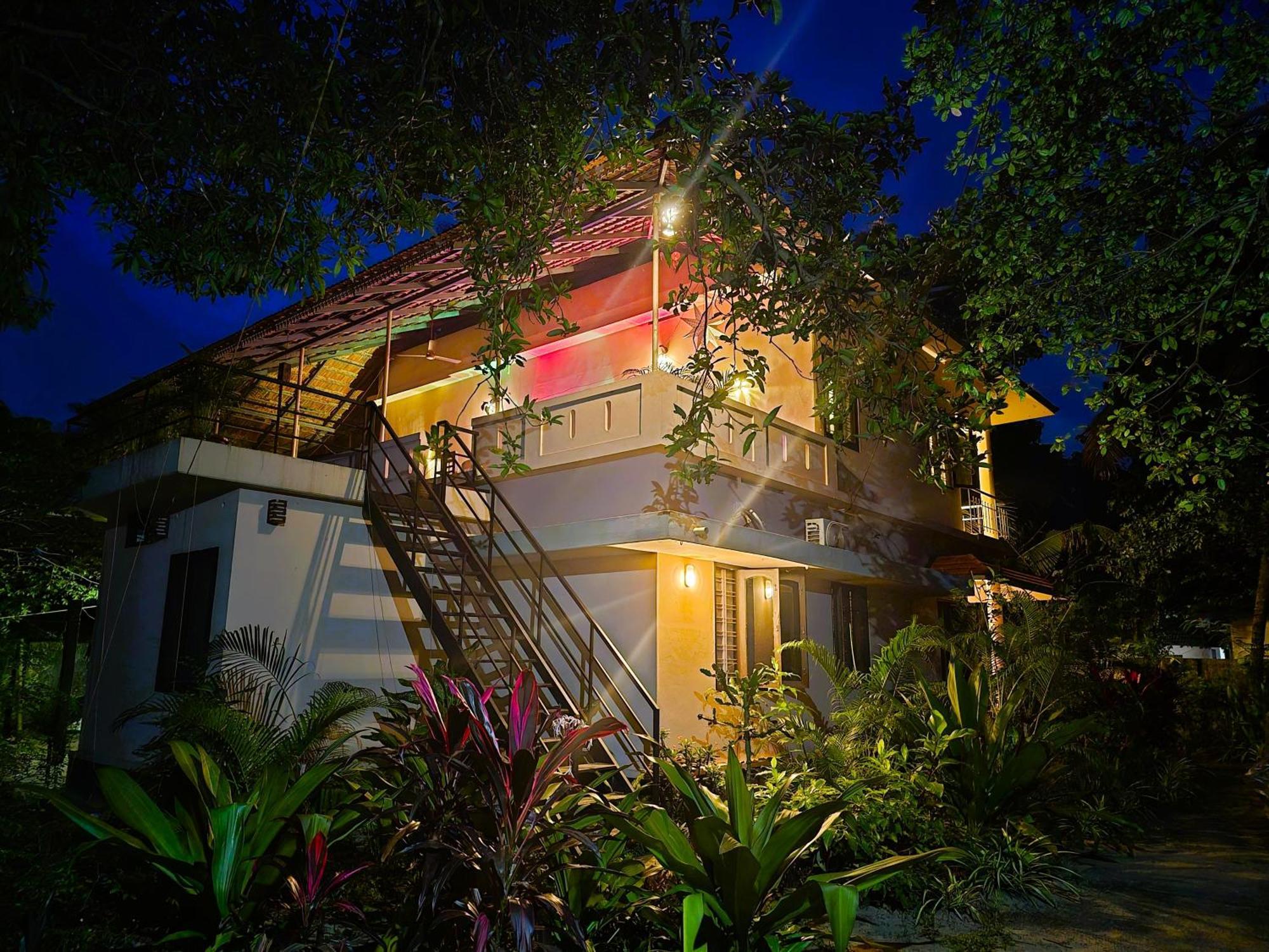 Bella Beach Villa Mararikulam Exterior photo
